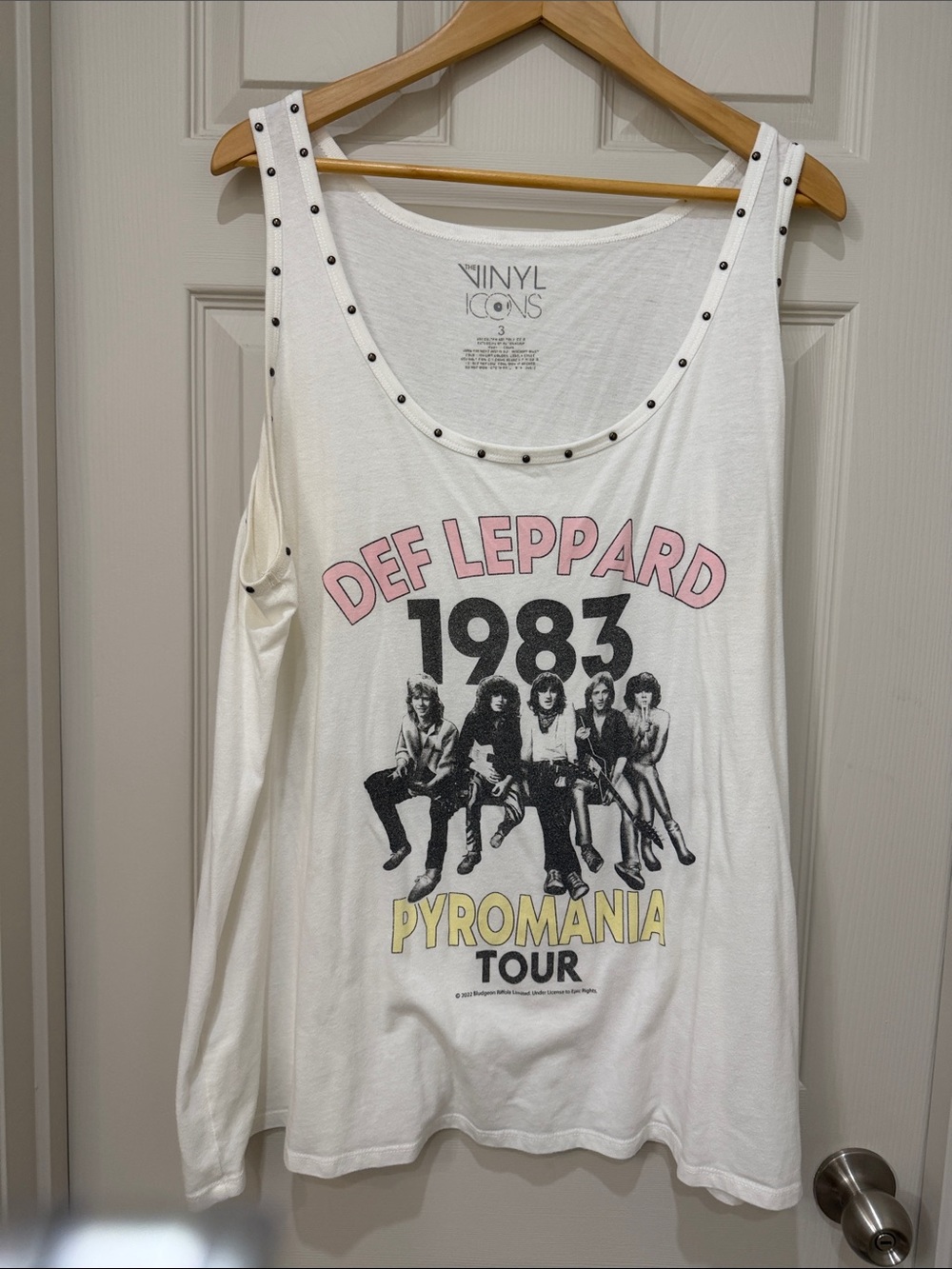 torrid White Def Leppard 1983 Pyromania Tour Tank Top